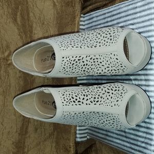 Rue21 Stiletto peeptoe booties